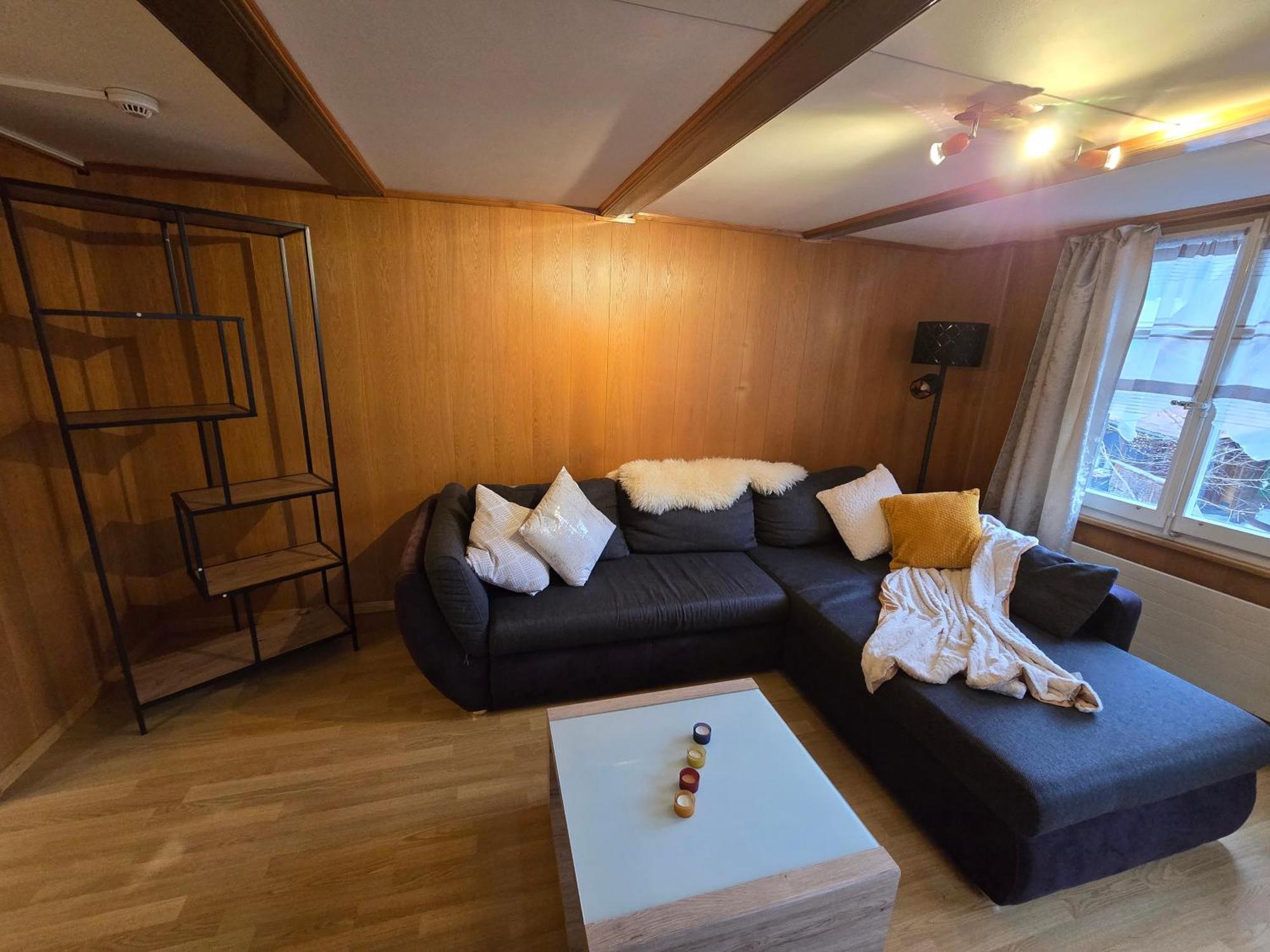 Gasthof Hirschen In Wilderswil Room photo